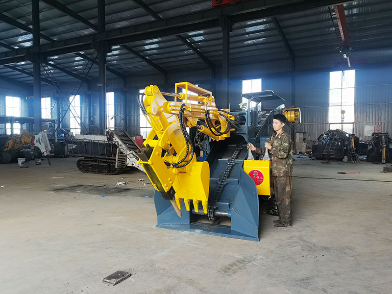 小型破挖一體機